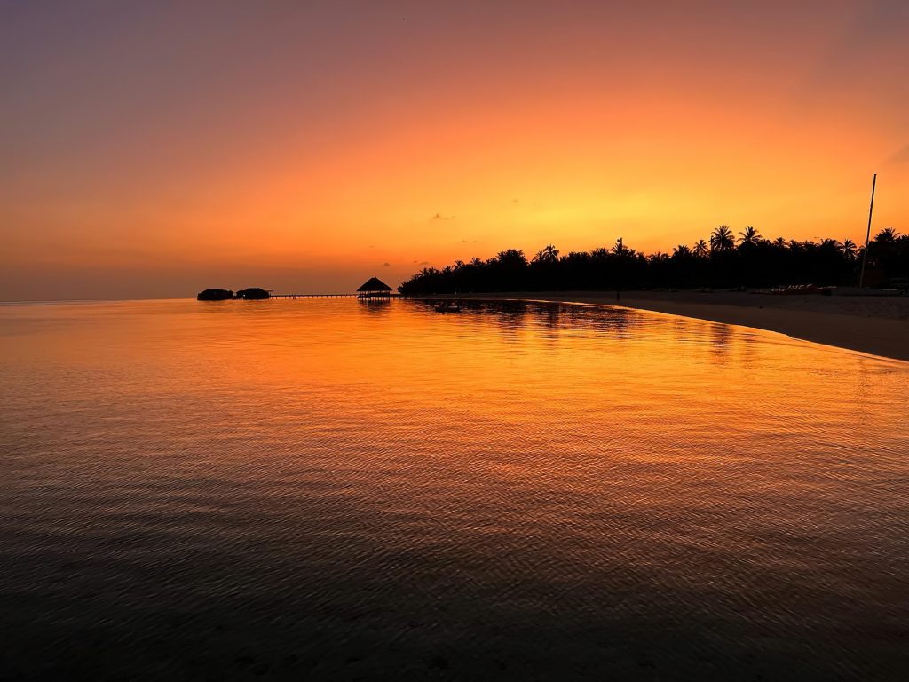 Constance Moofushi Resort - South Ari Atoll, Maldives - Resort Sunset Ocean View