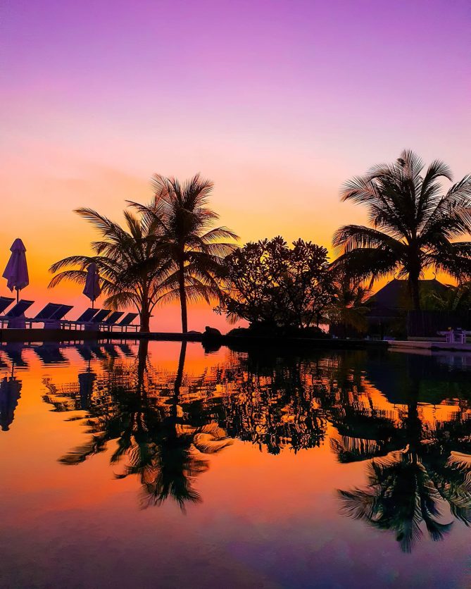 Constance Moofushi Resort - South Ari Atoll, Maldives - Resort Pool Sunset