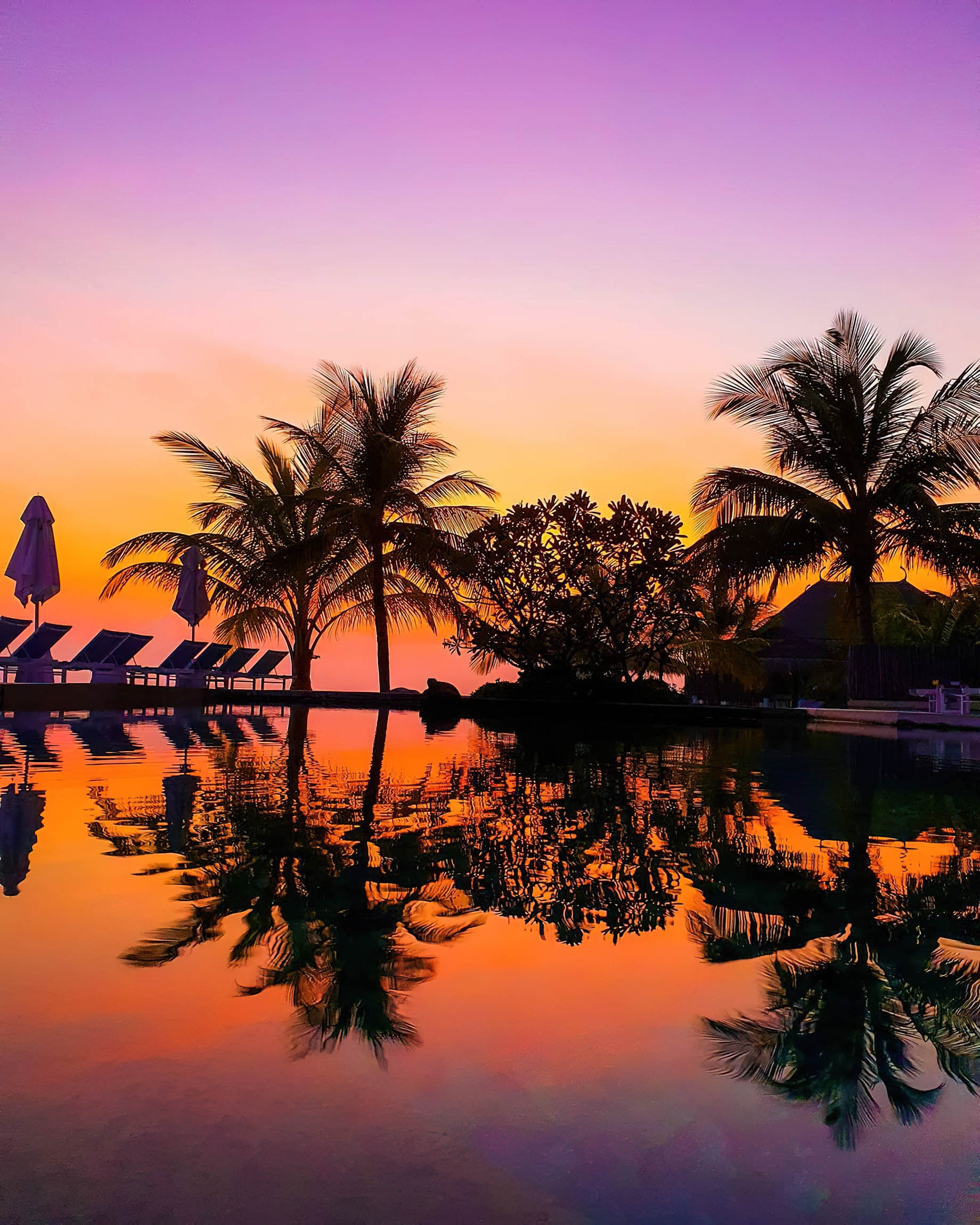 Constance Moofushi Resort – South Ari Atoll, Maldives – Resort Pool Sunset