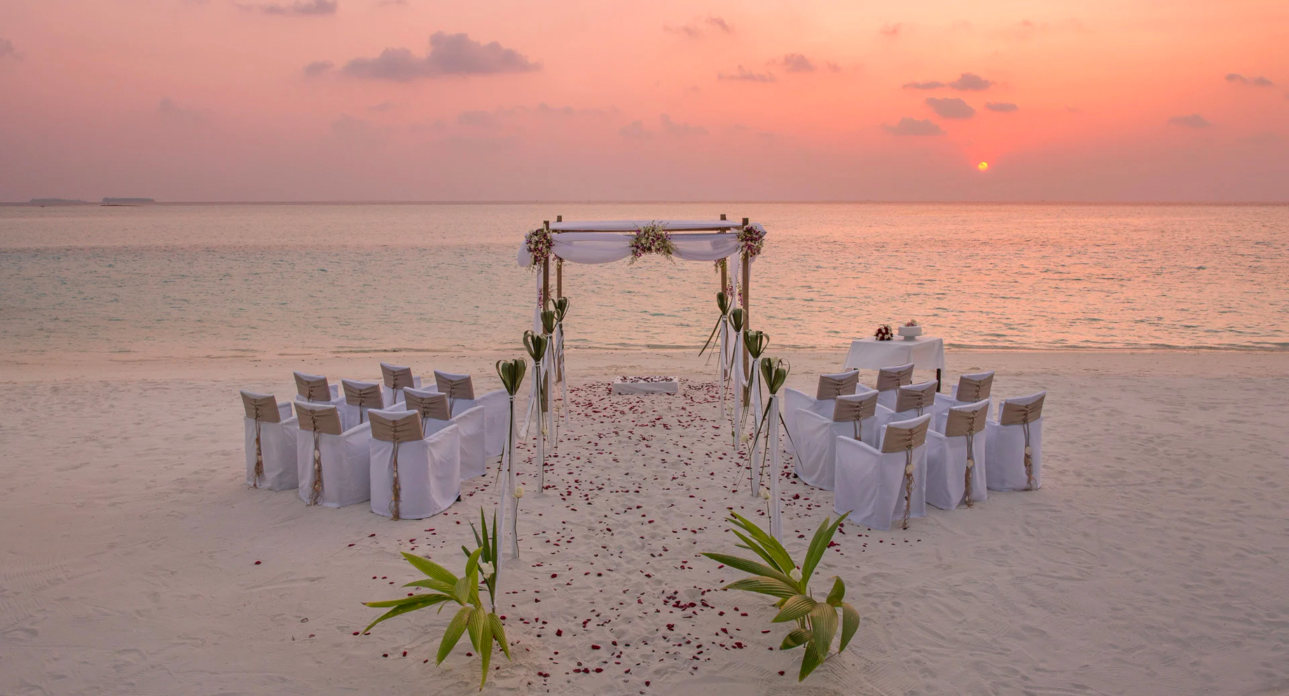 Anantara Thigu Maldives Resort – South Male Atoll, Maldives – Beach Wedding Sunset