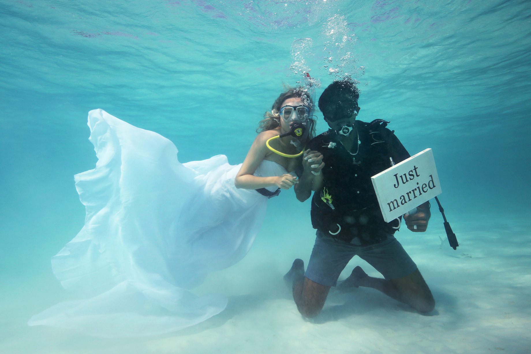Anantara Kihavah Maldives Villas Resort – Baa Atoll, Maldives – Underwater Wedding