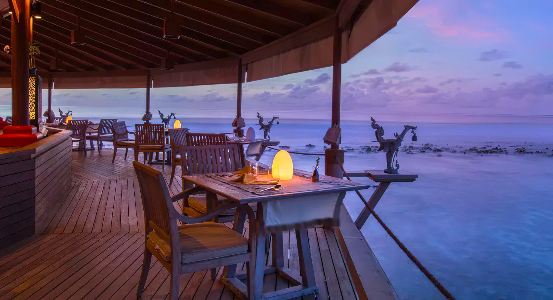 Anantara Thigu Maldives Resort - South Male Atoll, Maldives - Baan Huraa Restaurant Ocean View Sunset