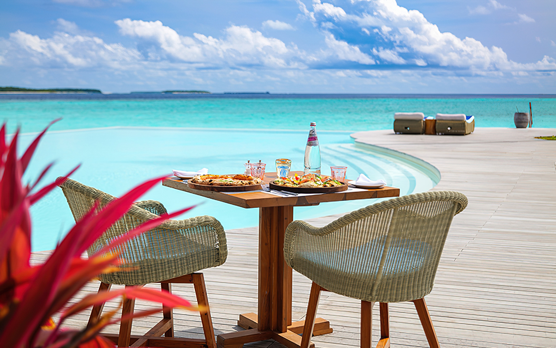 Baglioni Resort Maldives – Maagau Island, Rinbudhoo, Maldives – Pool Bar Dining Ocean View