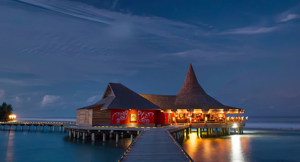 Anantara Thigu Maldives Resort - South Male Atoll, Maldives - Baan Huraa Restaurant Ocean View Night