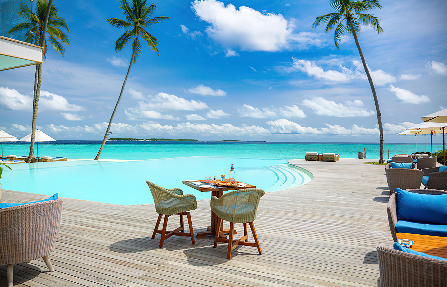 Baglioni Resort Maldives – Maagau Island, Rinbudhoo, Maldives – Pool Bar Dining Ocean View