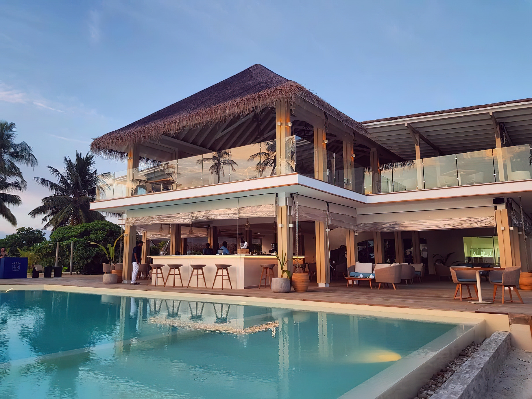 Baglioni Resort Maldives – Maagau Island, Rinbudhoo, Maldives – Pool Bar