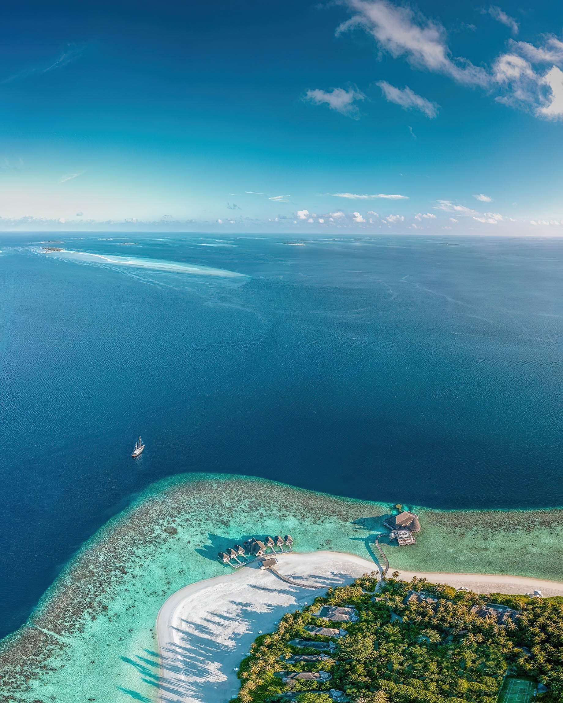 Anantara Kihavah Maldives Villas Resort - Baa Atoll, Maldives - Resort Aerial View
