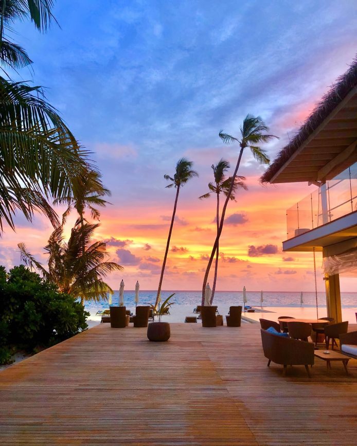 Baglioni Resort Maldives - Maagau Island, Rinbudhoo, Maldives - Pool Bar Sunset