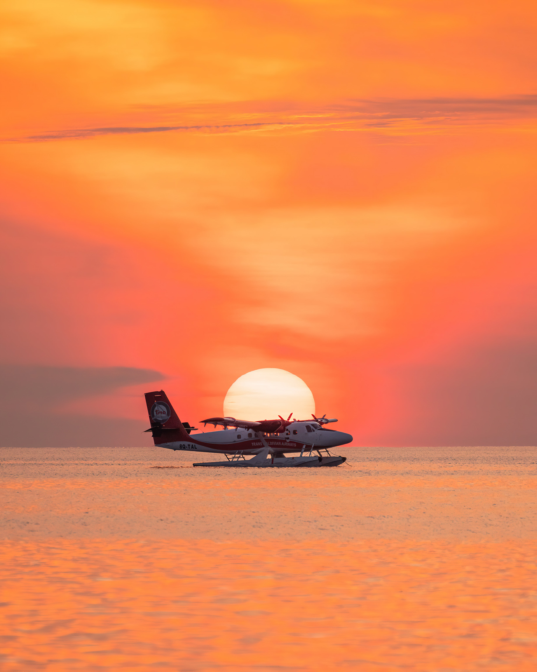 Baglioni Resort Maldives – Maagau Island, Rinbudhoo, Maldives – Plane Sunset