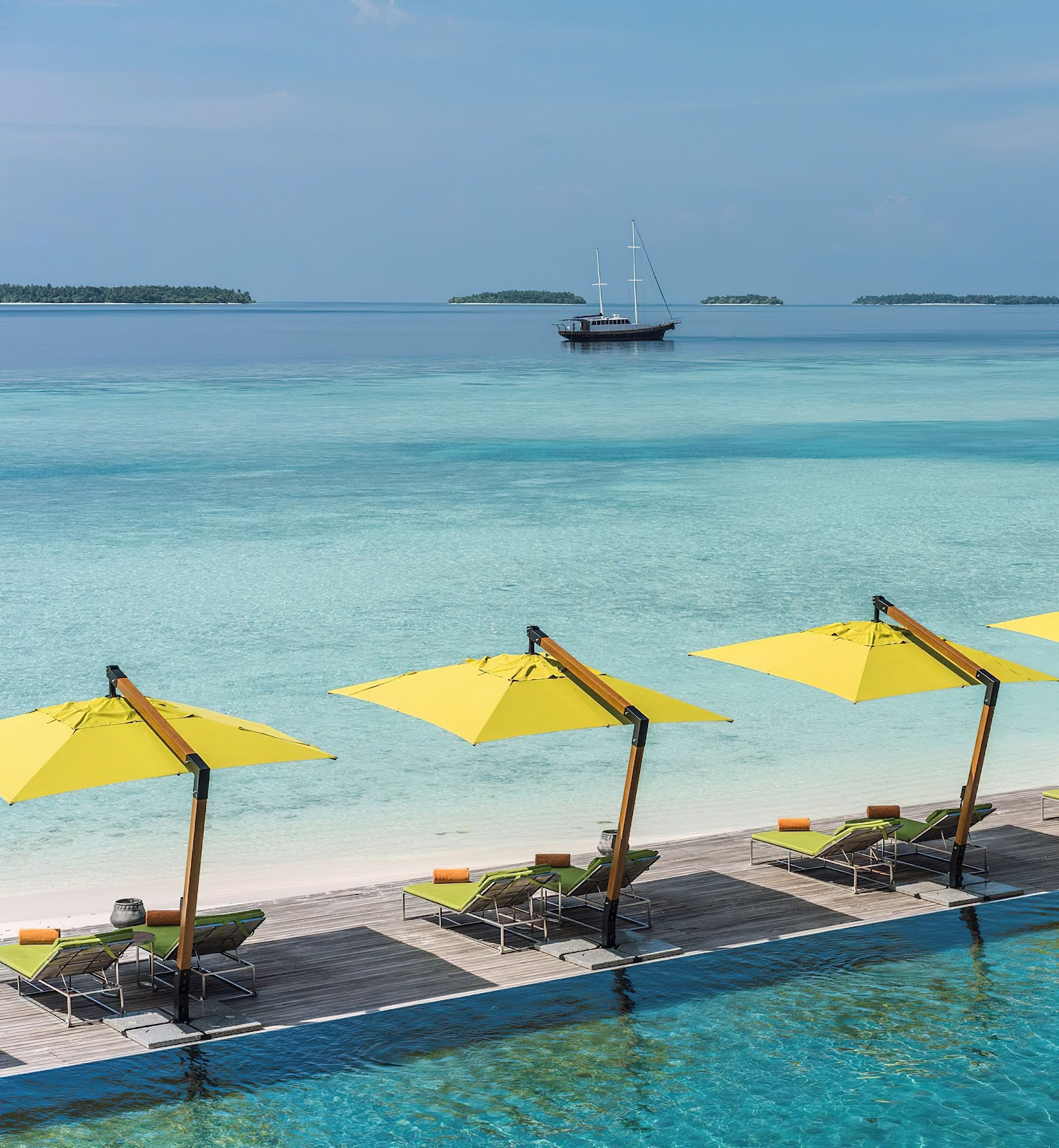 Anantara Kihavah Maldives Villas Resort - Baa Atoll, Maldives - Manzaru Restaurant Ocean View