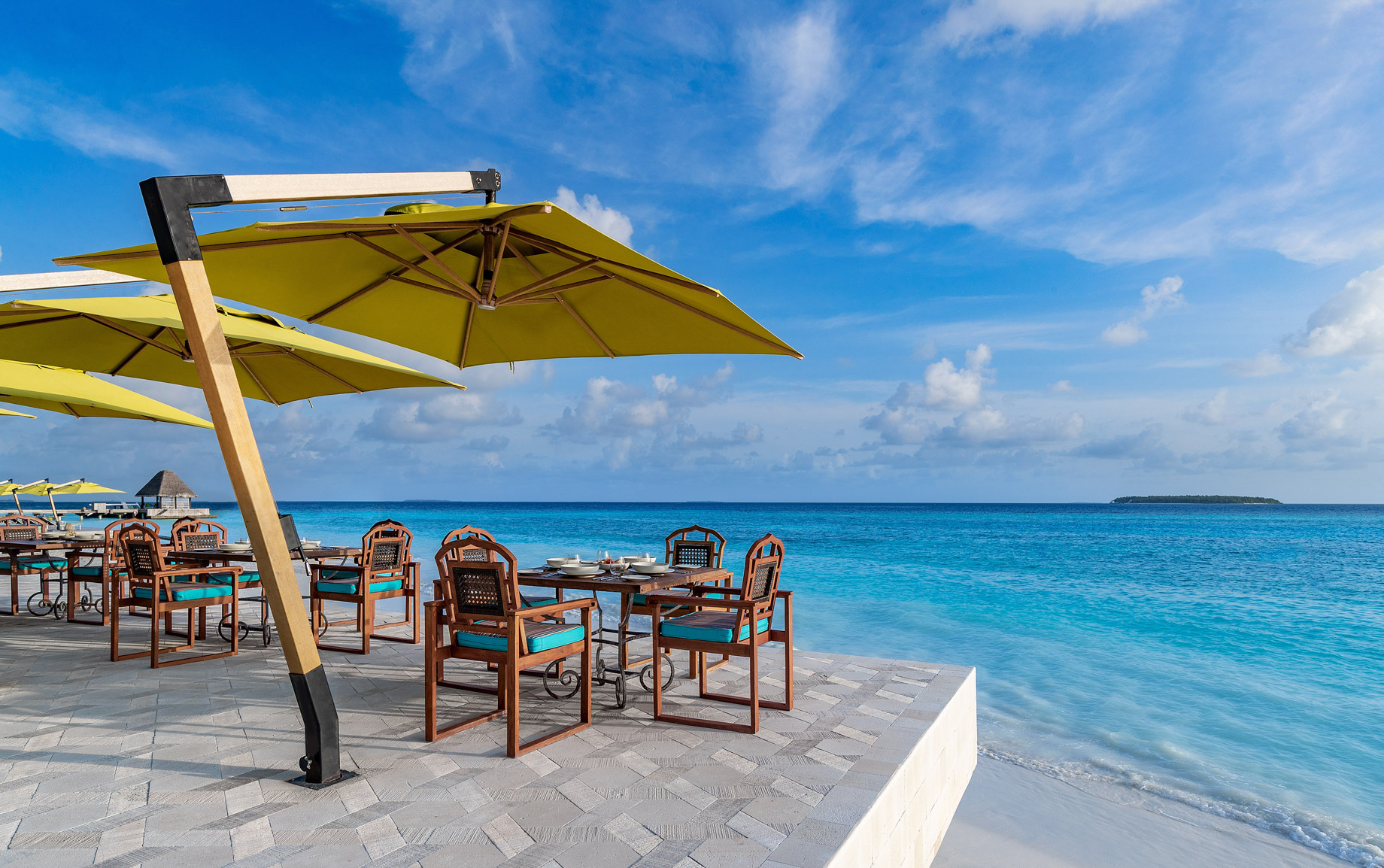 Anantara Kihavah Maldives Villas Resort - Baa Atoll, Maldives - Plates Restaurant Ocean View