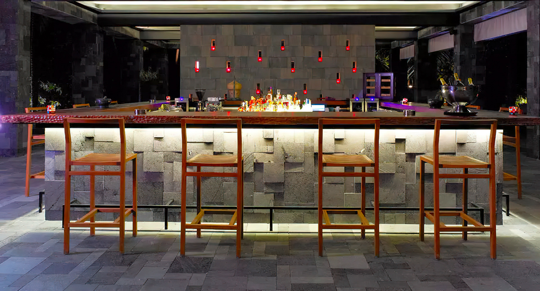 Anantara Kihavah Maldives Villas Resort - Baa Atoll, Maldives - Manzaru Restaurant Bar