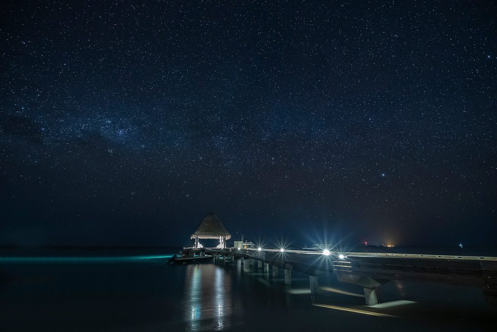 Anantara Kihavah Maldives Villas Resort - Baa Atoll, Maldives - Resort Stargazing