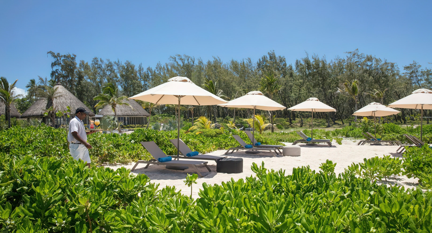Anantara Iko Mauritius Resort & Villas – Plaine Magnien, Mauritius – Sunbeds