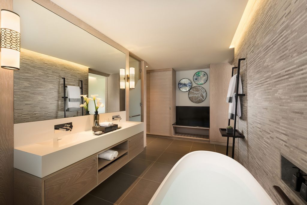 Anantara Iko Mauritius Resort & Villas - Plaine Magnien, Mauritius - Guest Room Bathroom