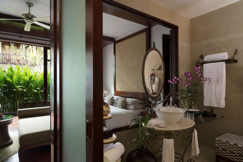 Anantara Angkor Resort - Siem Reap, Cambodia - Guest Suite Bathroom