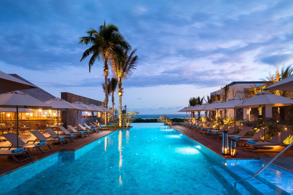 Anantara Iko Mauritius Resort & Villas - Plaine Magnien, Mauritius - Pool Sunset