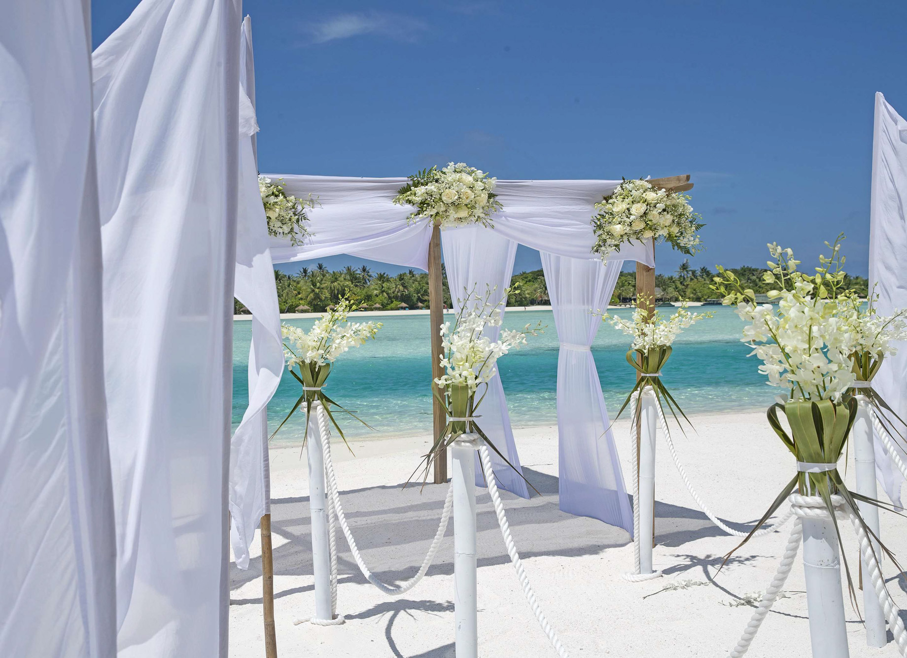 Naladhu Private Island Maldives Resort - South Male Atoll, Maldives - Beach Wedding