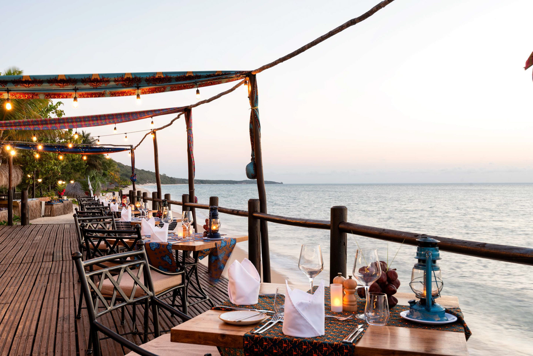 Anantara Bazaruto Island Resort – Mozambique – Tartaruga Restaurant Beach Deck