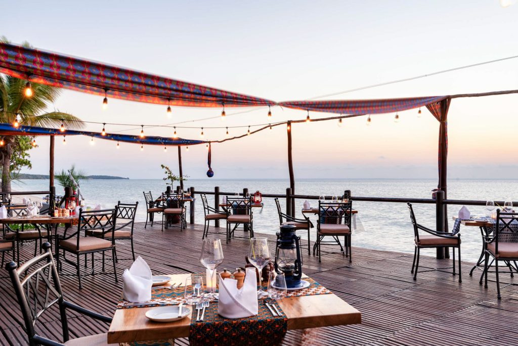 Anantara Bazaruto Island Resort - Mozambique - Tartaruga Restaurant Beach Deck