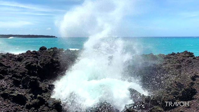 Crashing Waves - Hike - Tropical Ocean Sounds - Black Sand Beach - Maui, Hawaii, USA - 4K Travel
