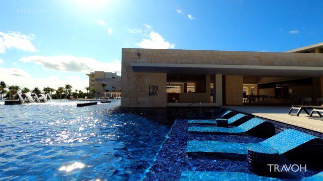 Luxury Pool Bar - Beach Walk - Resort Tour - Barcelo Maya Riviera Hotel - Mexico - 4K Travel