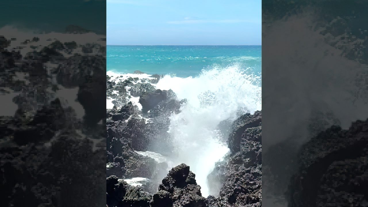Maui Ocean Waves Sea Sounds - Relaxing Tropical Meditation - Hawaii USA 4K Video Travel #shorts