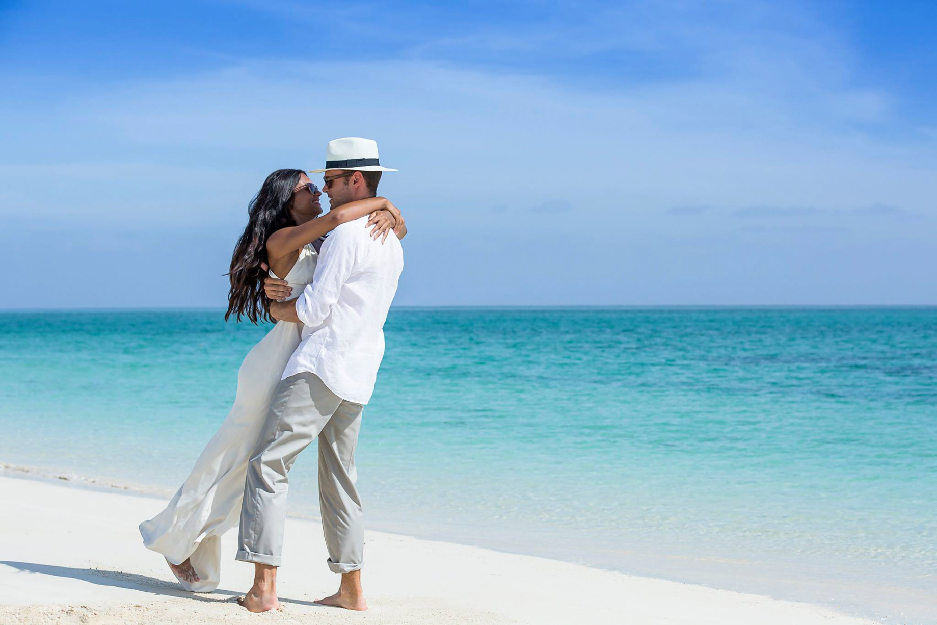 Anantara Medjumbe Island Resort – Mozambique – Couple on Beach