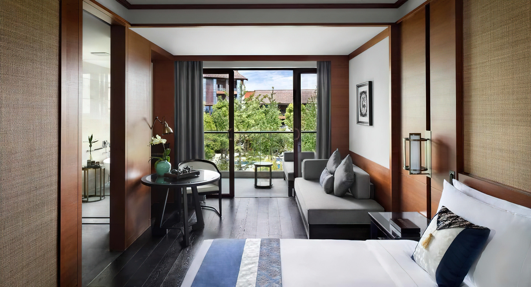 Anantara Guiyang Resort – Guiyang, China – Deluxe Pool View Room