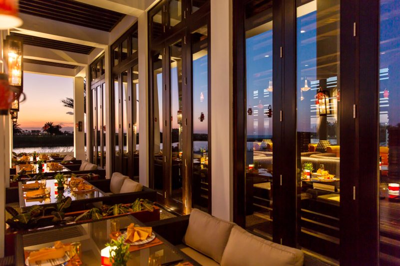 Al Baleed Resort Salalah by Anantara - Oman - Mekong Restaurant Dining Sunset