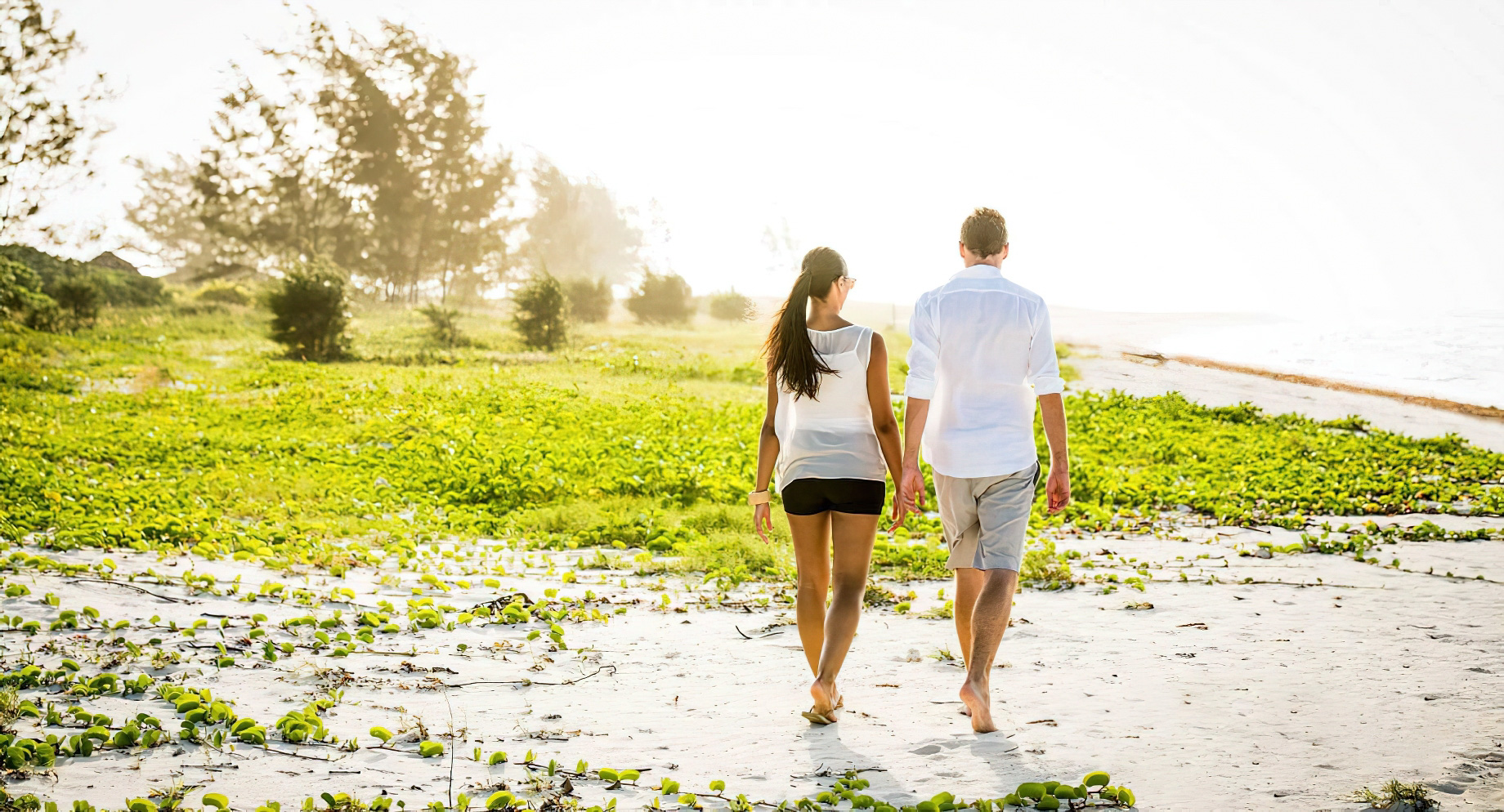 Anantara Medjumbe Island Resort - Mozambique - Couple Walking