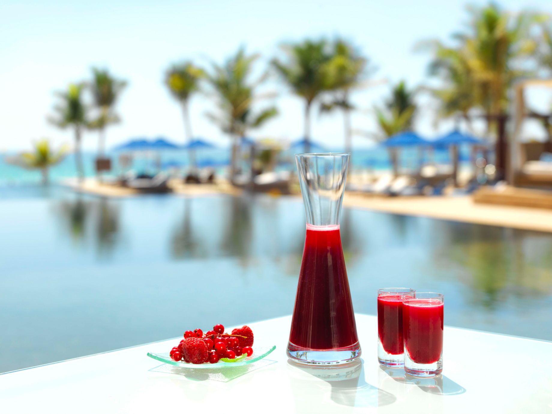 Al Baleed Resort Salalah by Anantara - Oman - Al Mina Restaurant Poolside Cocktail