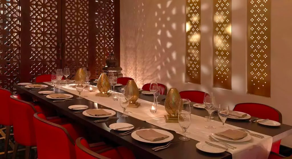Anantara Al Jabal Al Akhdar Resort - Oman - Al Qalaa Restaurant Dining Table
