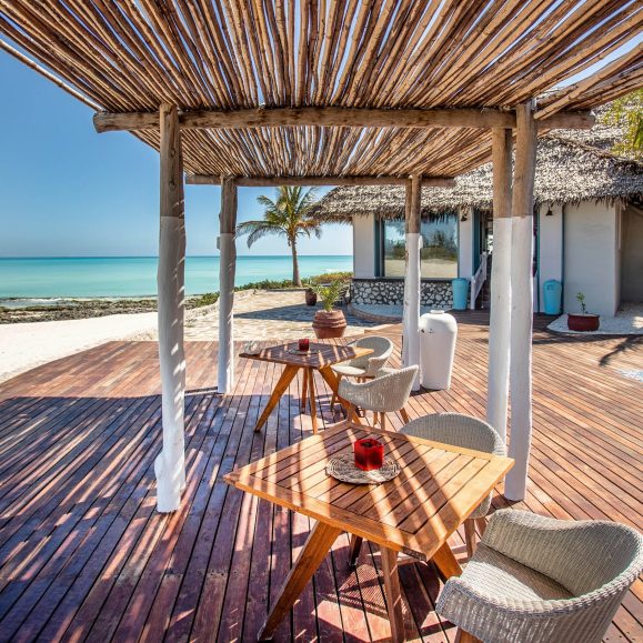 Anantara Medjumbe Island Resort - Mozambique - Resort Pool Deck