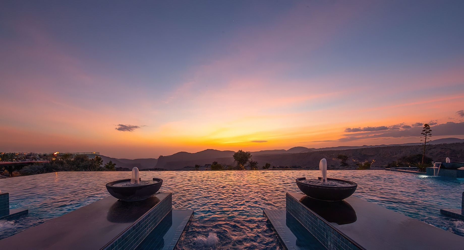 Anantara Al Jabal Al Akhdar Resort - Oman - Infinity Pool Sunset
