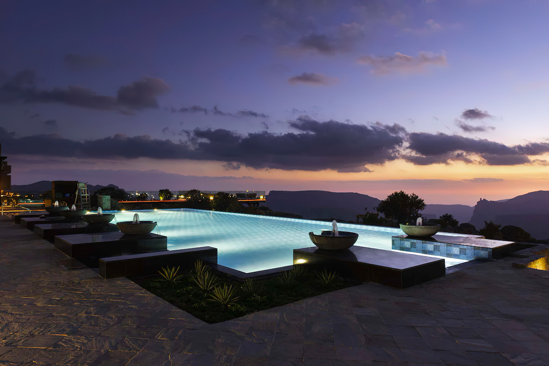 Anantara Al Jabal Al Akhdar Resort – Oman – Infinity Pool Sunset