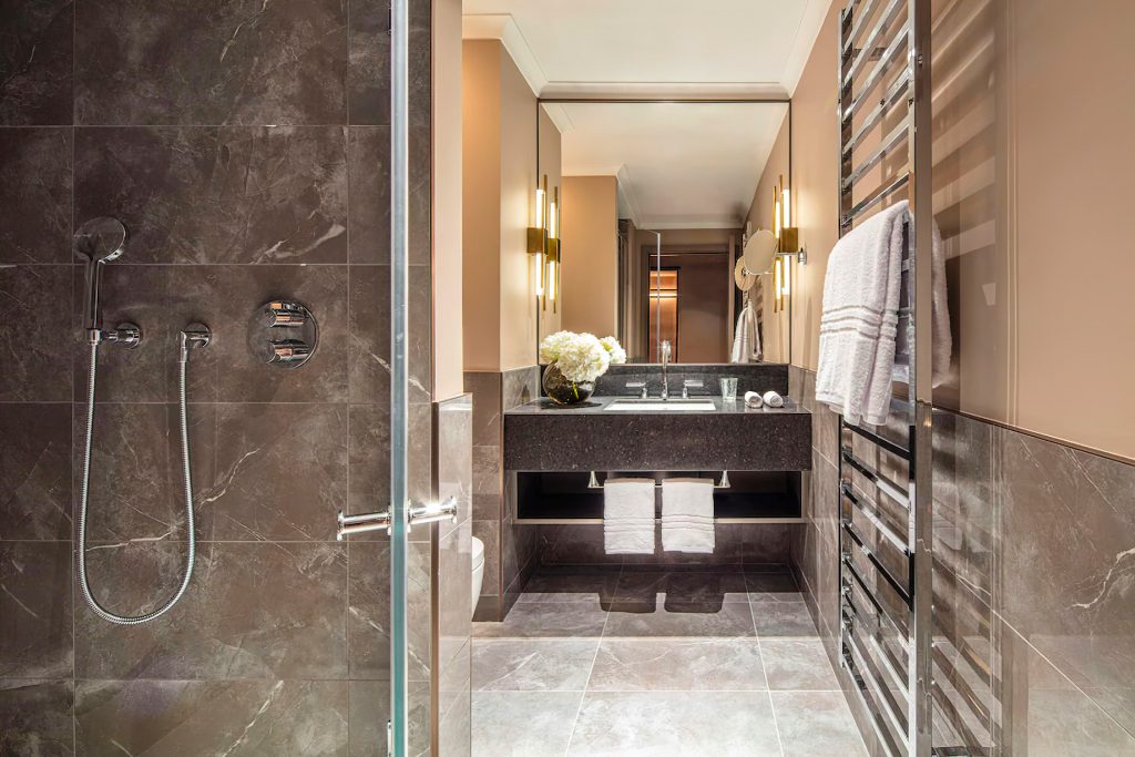 Anantara Plaza Nice Hotel - Nice, France - Premium Room Bathroom