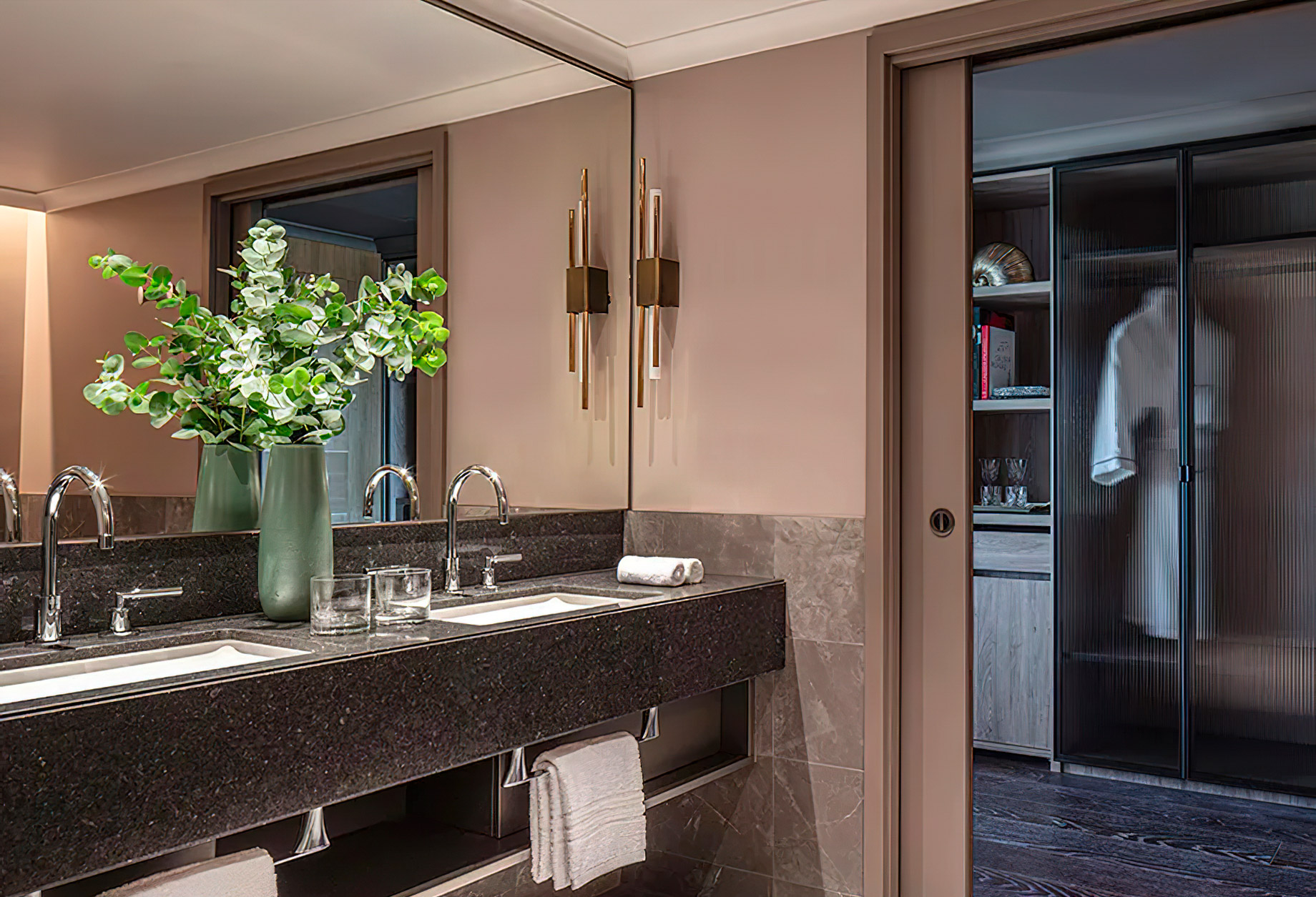 Anantara Plaza Nice Hotel – Nice, France – Junior Garden and Sea View Suite Bathroom