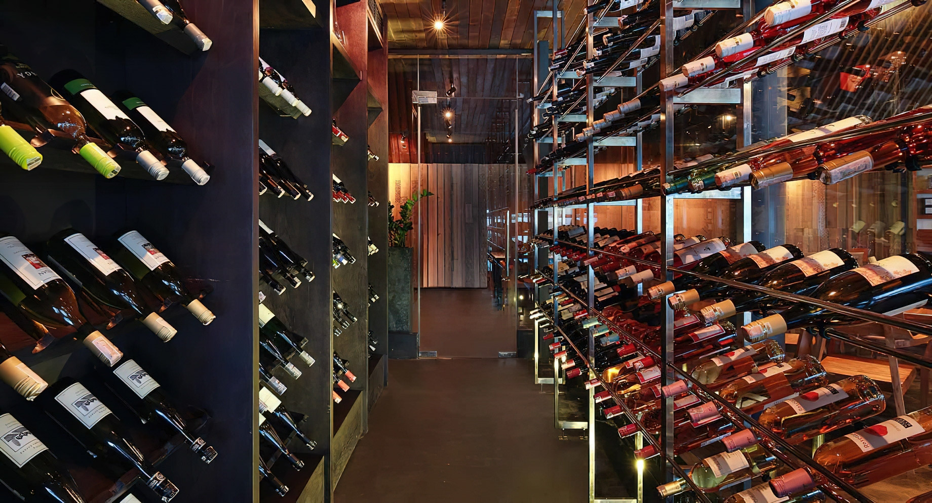 Anantara Seminyak Bali Resort - Bali, Indonesia - MoonLite Kitchen and Bar