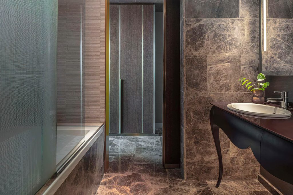 Anantara New York Palace Budapest Hotel - Hungary - Deluxe Terrace Room Bathroom