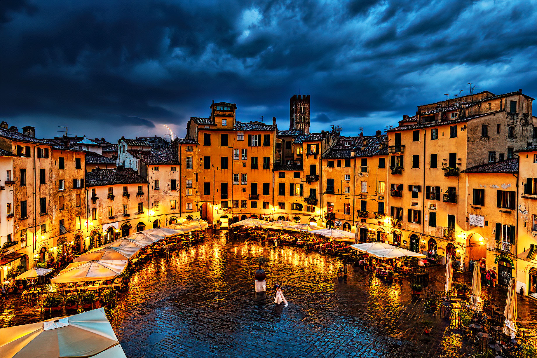 Piazza dell’Anfiteatro in Lucca, Italy