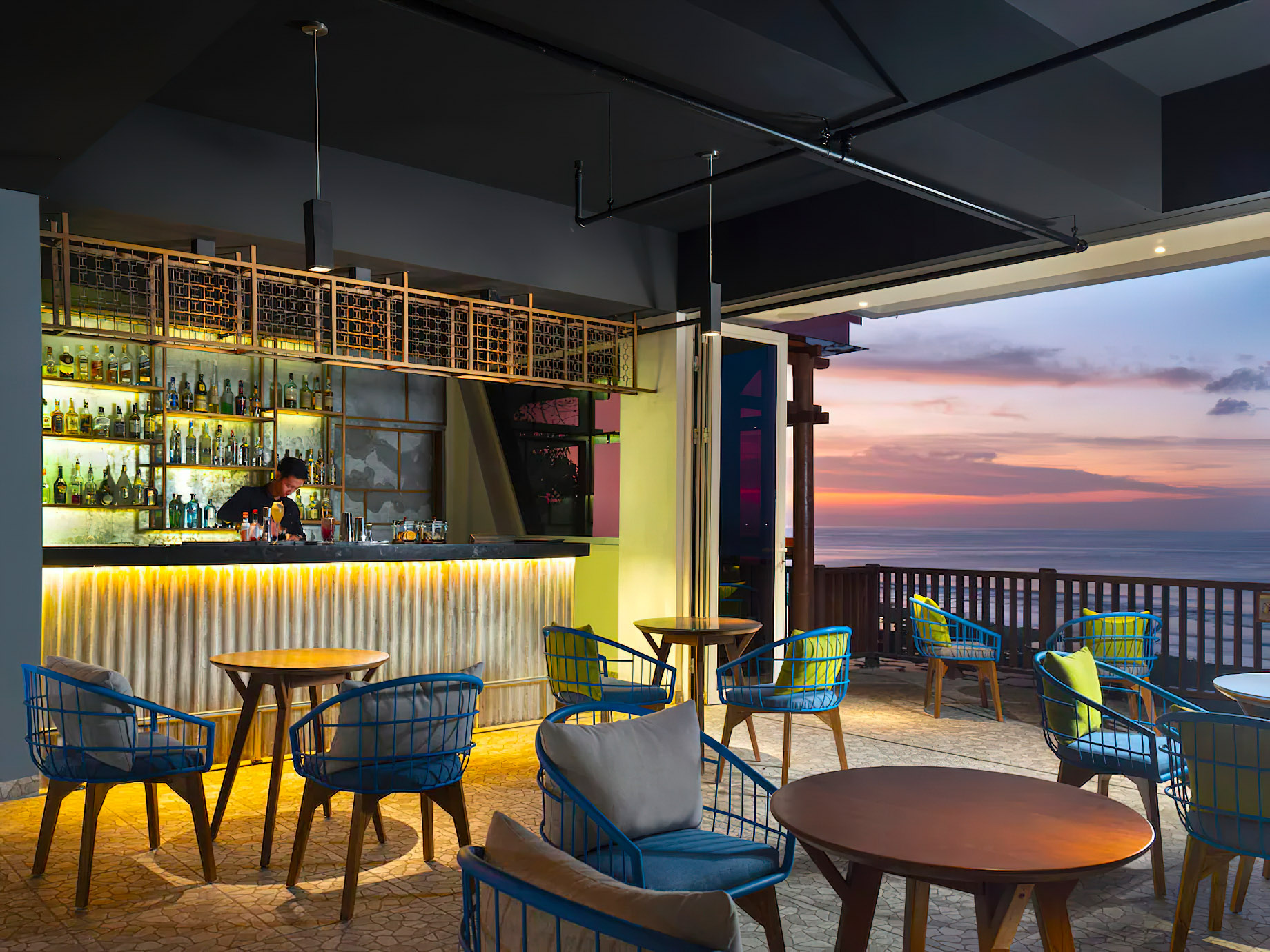 Anantara Uluwatu Bali Resort - Bali, Indonesia - Botol Biru Bar & Grill