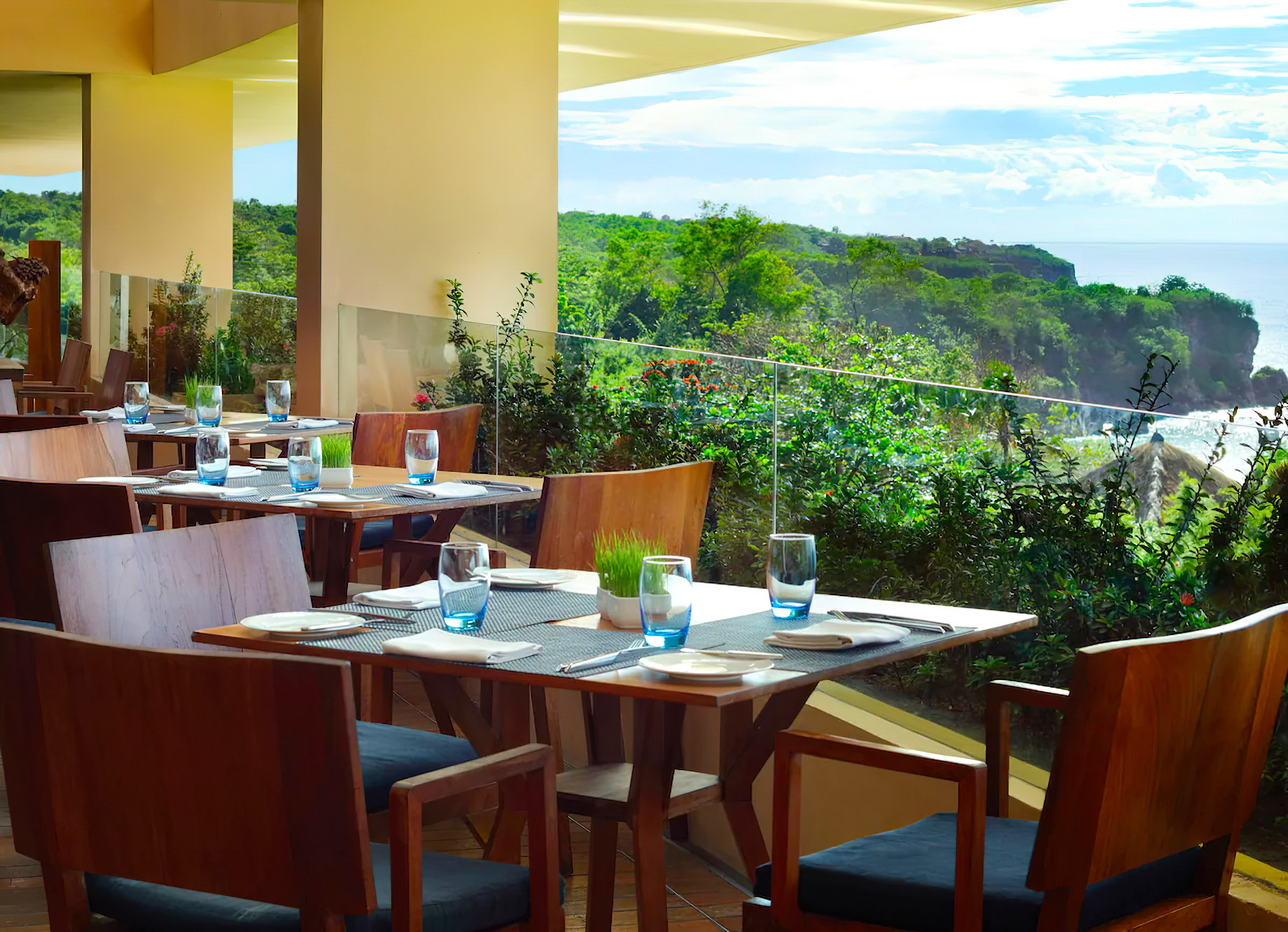 Anantara Uluwatu Bali Resort - Bali, Indonesia - Restaurant Ocean View
