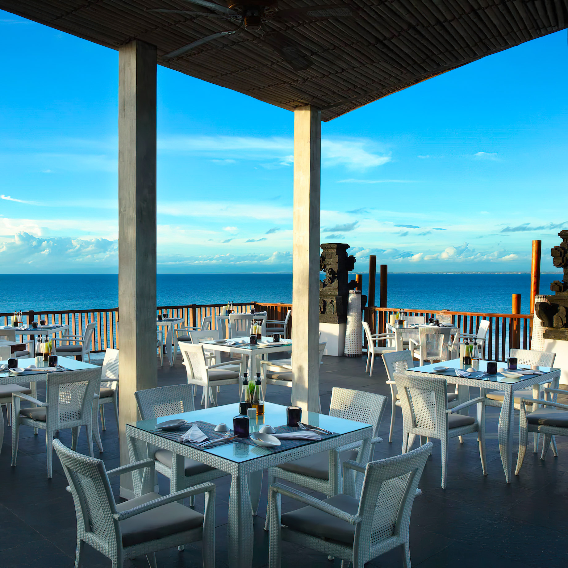 Anantara Uluwatu Bali Resort - Bali, Indonesia - Restaurant Ocean View