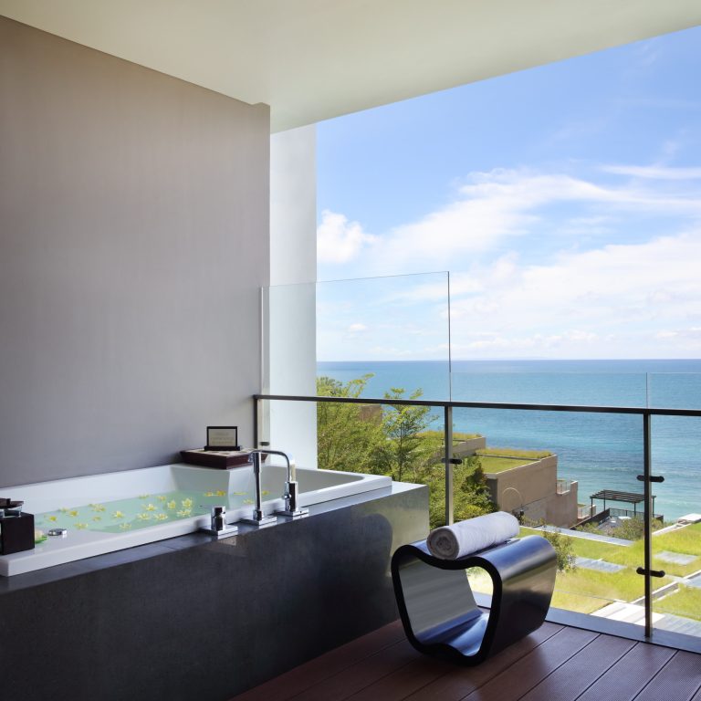 Anantara Uluwatu Bali Resort – Bali, Indonesia – Ocean View Suite Bathroom View