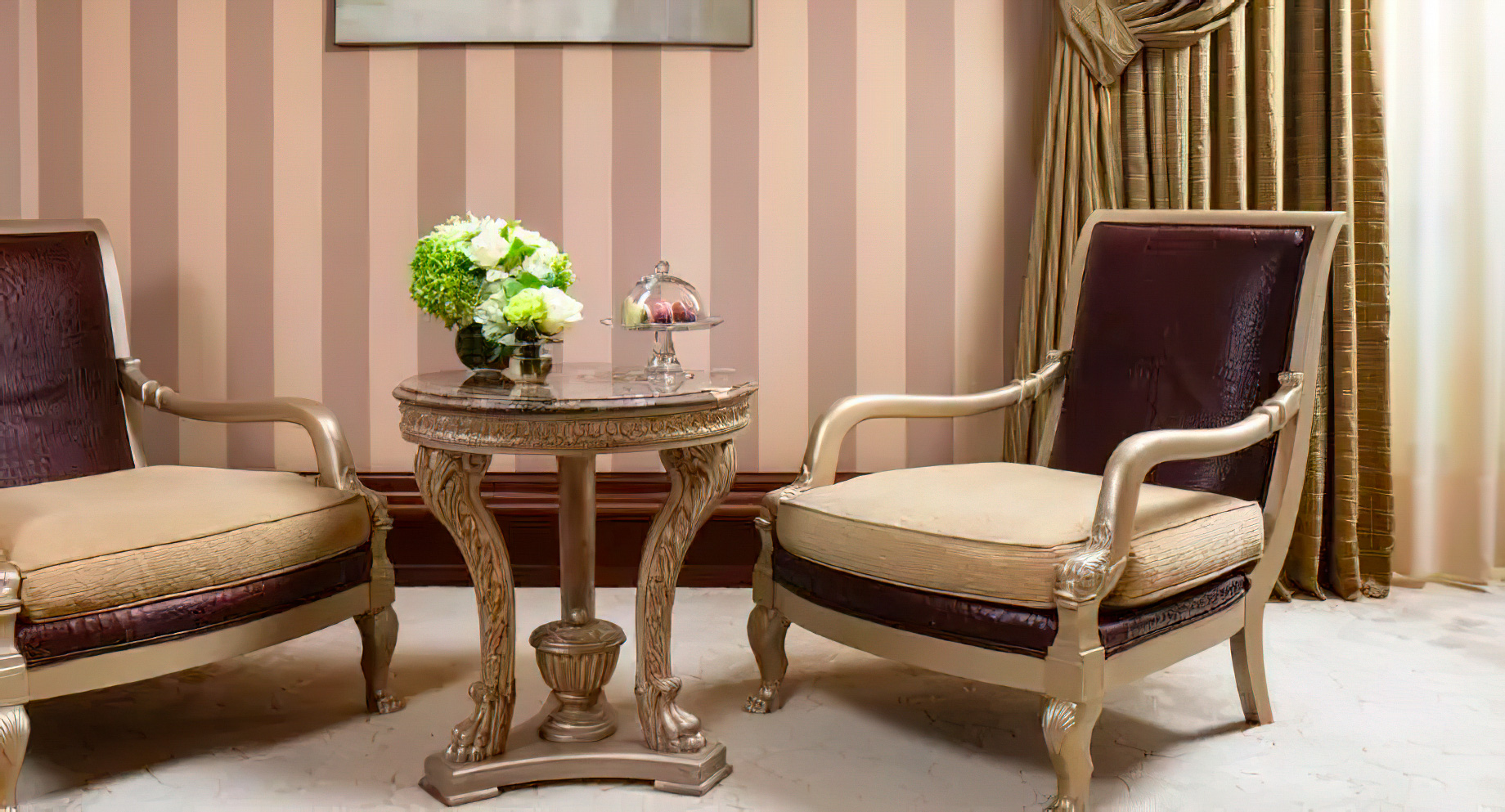 Anantara Palazzo Naiadi Rome Hotel - Rome, Italy - Junior Suite Piazza View Seating