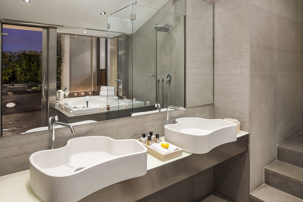 Anantara Palazzo Naiadi Rome Hotel - Rome, Italy - Guest Bathroom