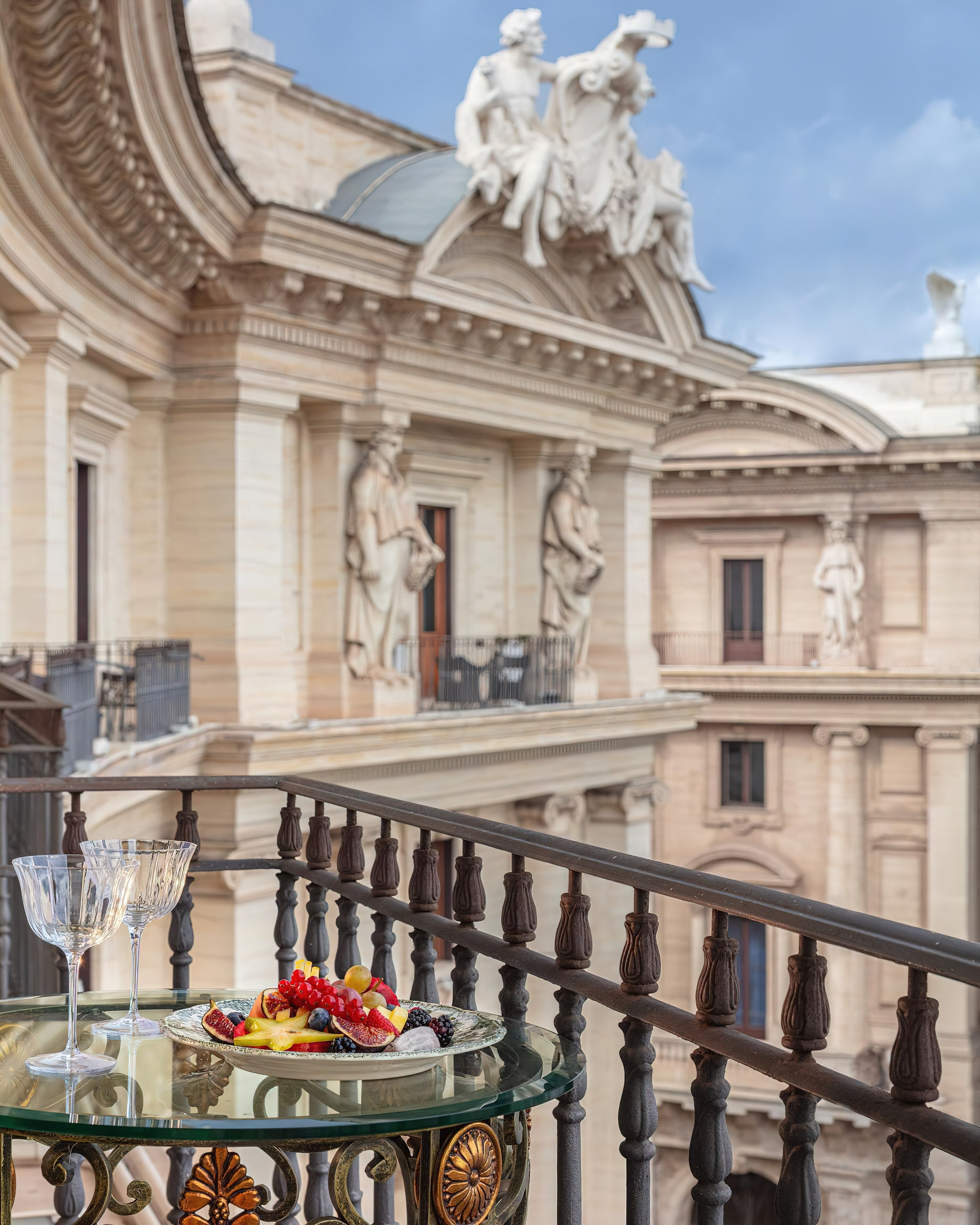 Anantara Palazzo Naiadi Rome Hotel - Rome, Italy - Balcony Dining