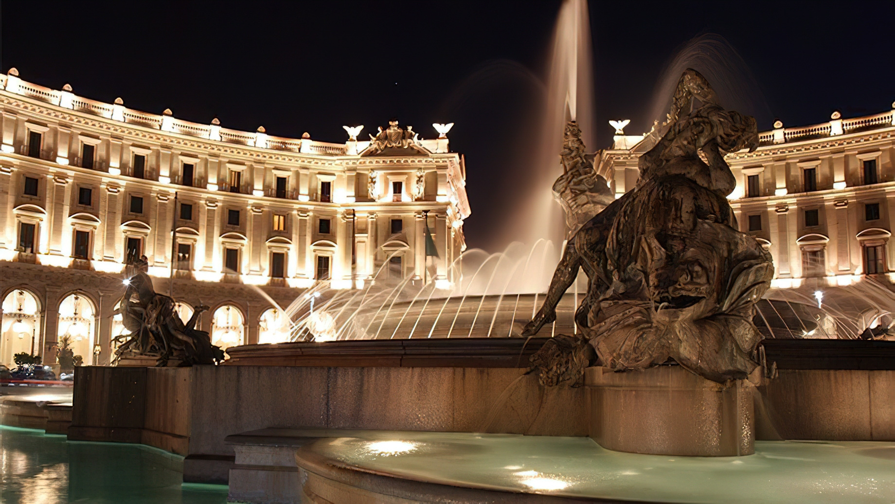 Anantara Palazzo Naiadi Rome Hotel – Rome, Italy – Exterior Fountain