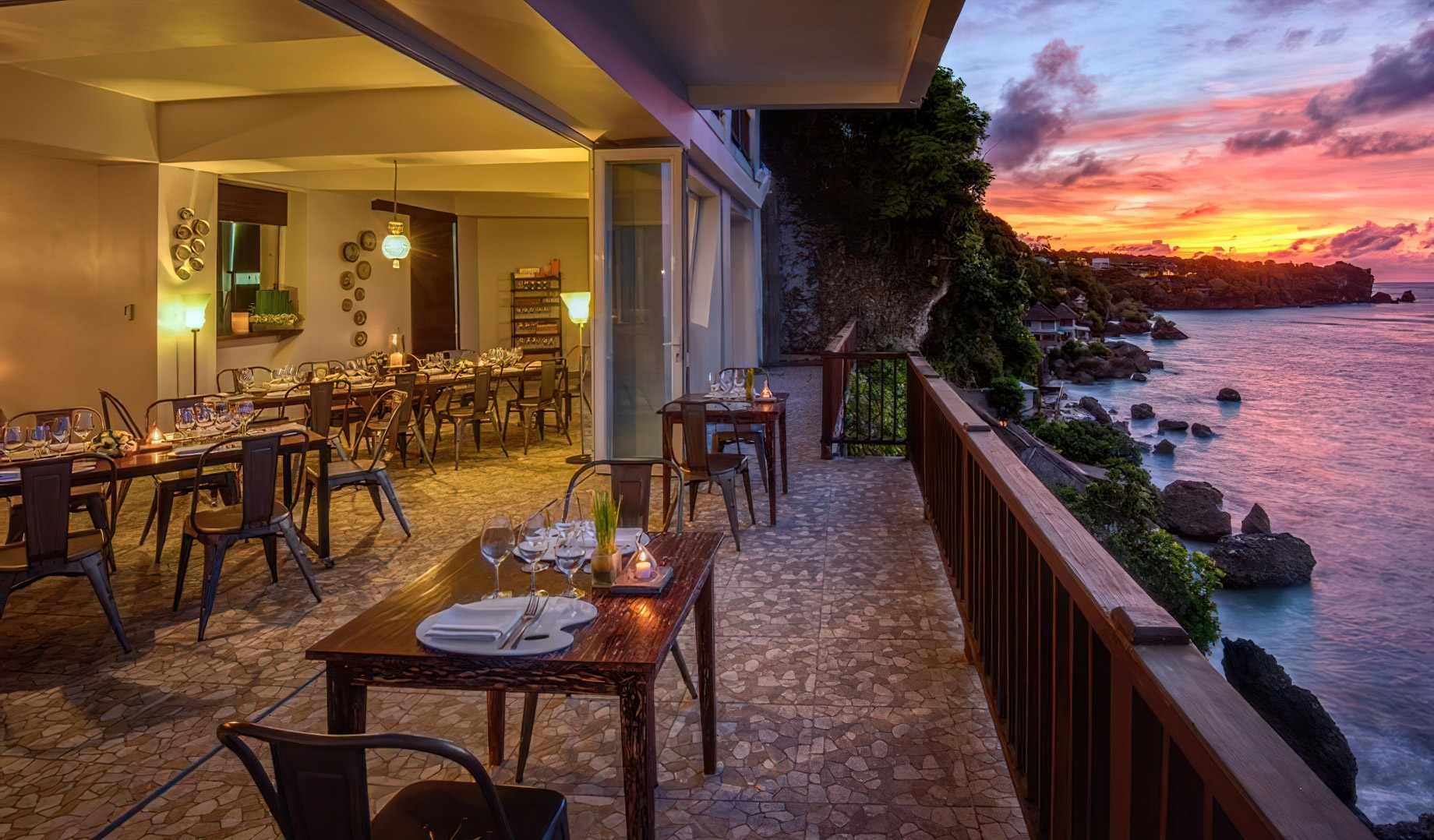 Anantara Uluwatu Bali Resort – Bali, Indonesia – Ocean View Sunset